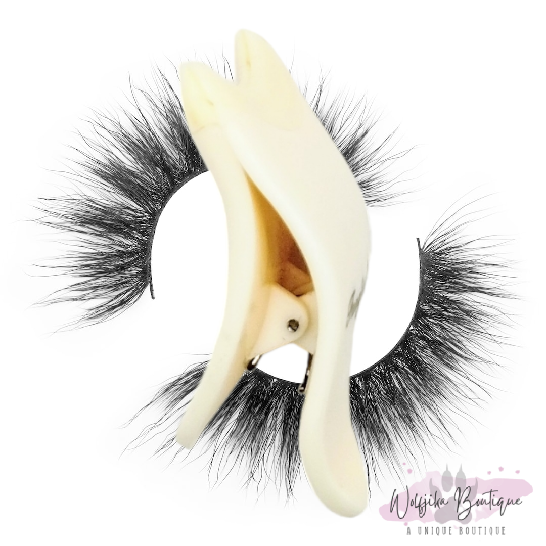 False Eyelash Clip Applicator